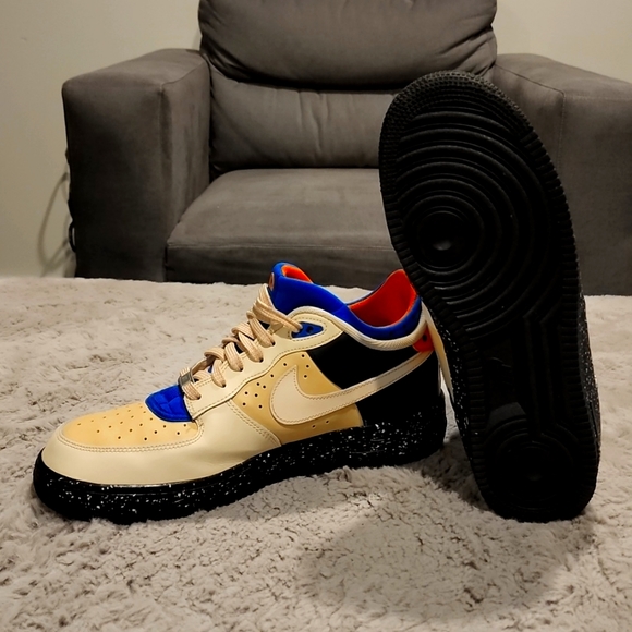 Men's Nike Air Force 1 Tan&Cream, Black Heel&Sole, Royal Blue&Orange boot inside - Picture 3 of 4